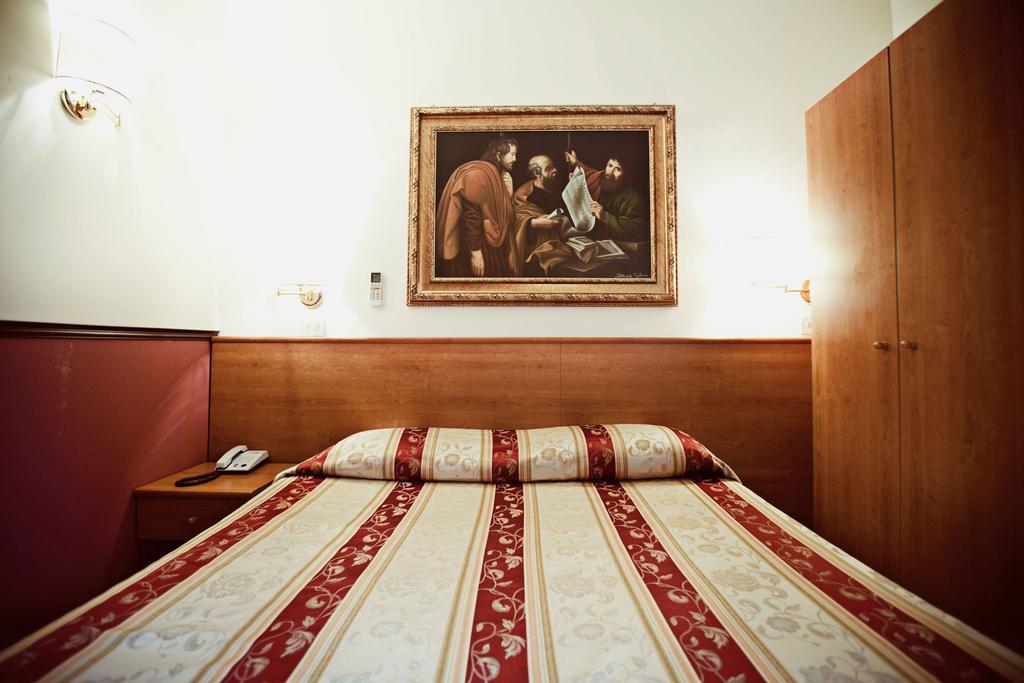 Hotel Saturnia Ρώμη Δωμάτιο φωτογραφία