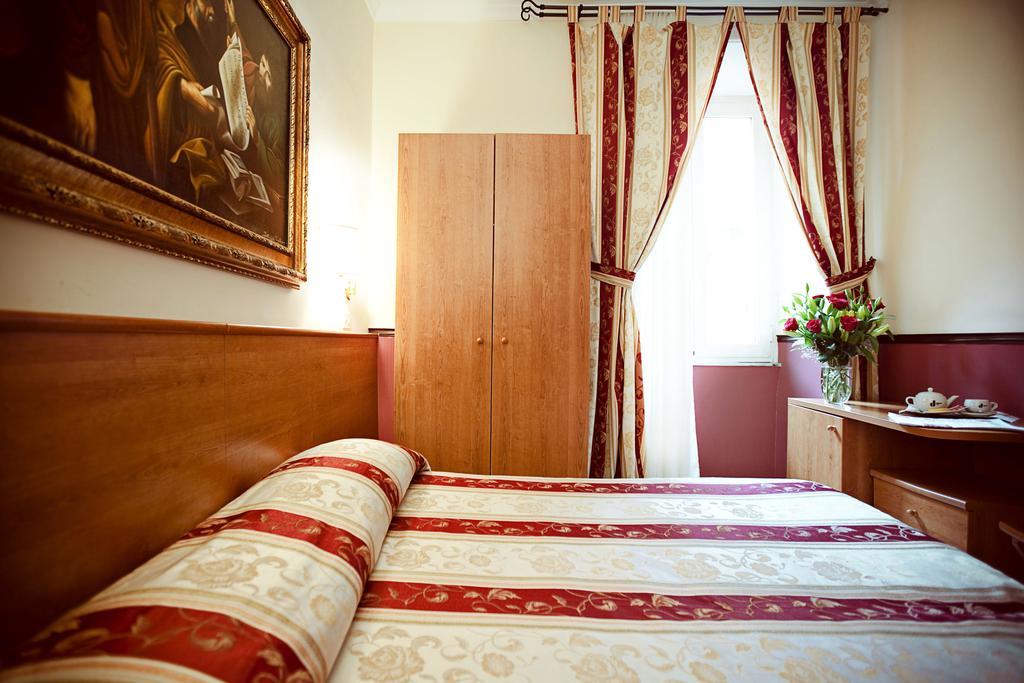Hotel Saturnia Ρώμη Δωμάτιο φωτογραφία